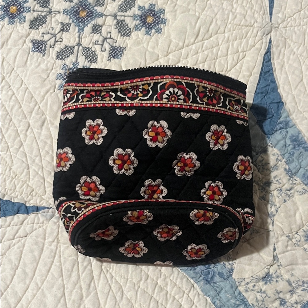 Vera Bradley Lunch Black Quilted Bag